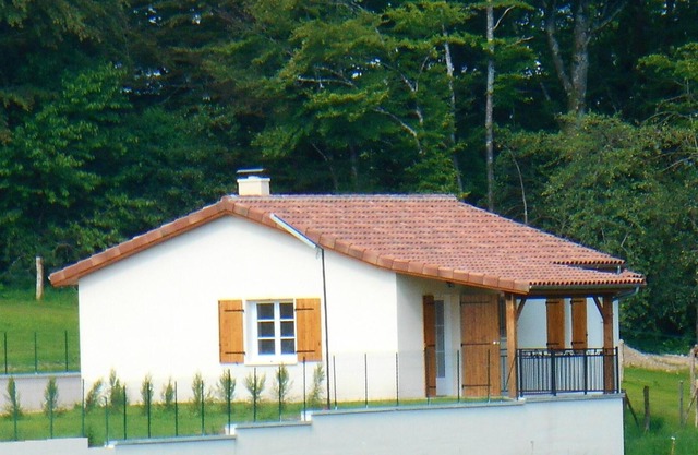 Homerez - Beautiful house for 4 ppl. with shared pool and terrace at Gorses