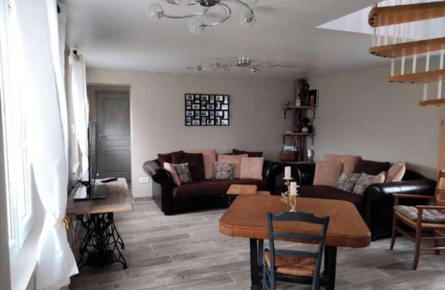 Homerez - Charming House in Petit-Caux with Garden