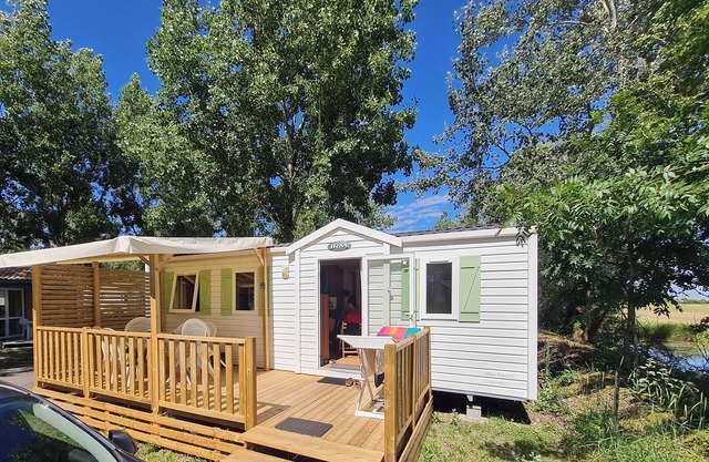 Homerez - Comfortable bungalow in Angles with shared pool