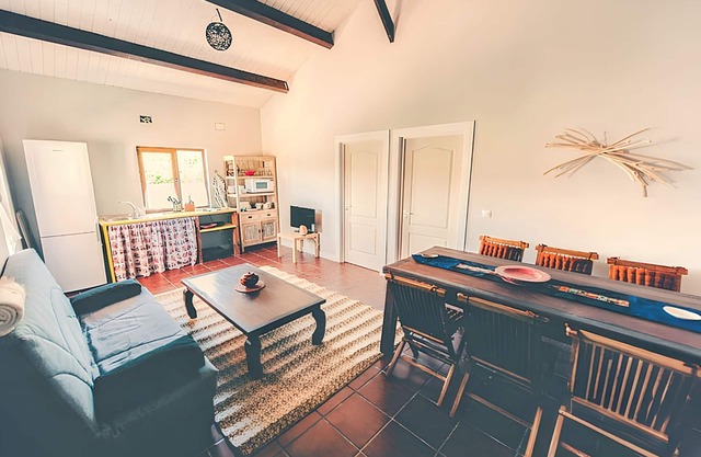 Homerez - Cozy House in Cañamero with Pool