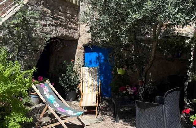 Homerez - Family House in Bertholène with Garden