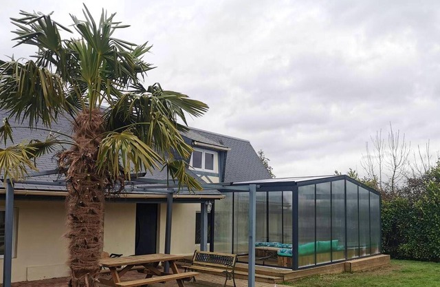 Homerez - House for 6 ppl. with jacuzzi, spa and garden at Saint-Germain-d'Aunay