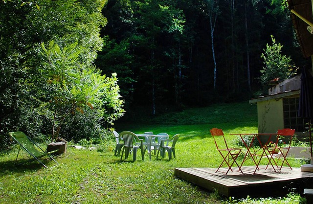 Homerez - House for 10 ppl. with garden and terrace at Fougax-et-Barrineuf