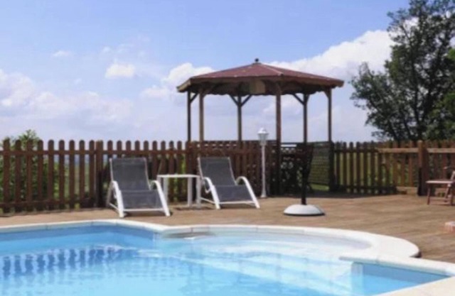 Homerez - House, mountain view, pool Latrape