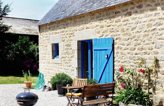 Homerez - Nice house 3 km away from the beach for 2 ppl. at Clohars-Fouesnant