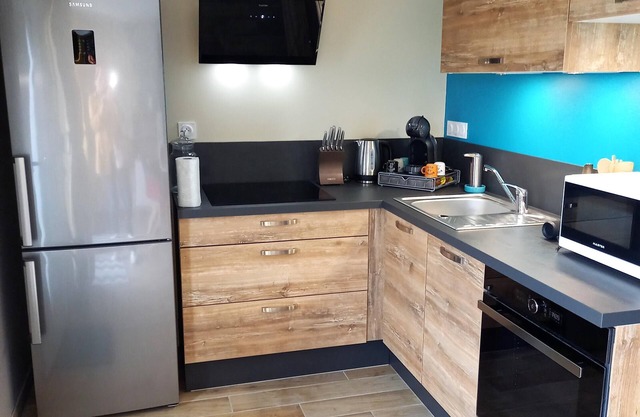 Homerez - Nice house for 4 ppl. with terrace at Embreville