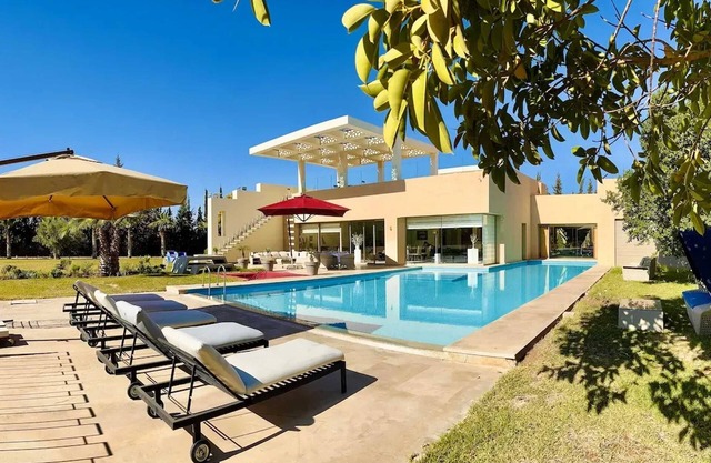 Homerez - Spacious Villa with Mountain Views - 550 m²