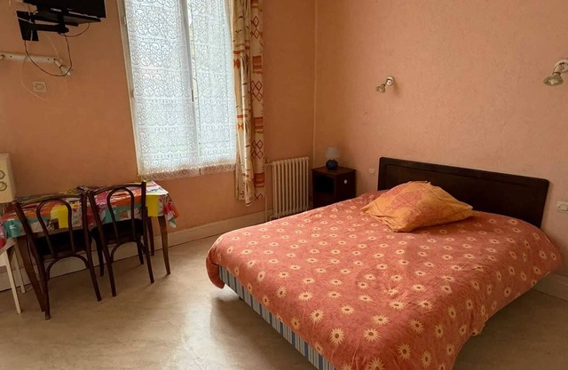 Homerez - Studio in Néris-les-Bains