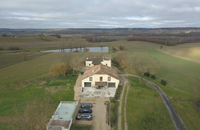 Homerez - Villa in Montpezat-de-Quercy