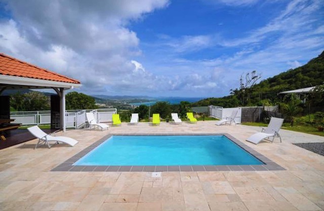 Homerez - Villa in Le Diamant with pool