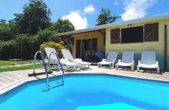 Homerez - Villa in Marin with pool