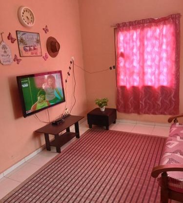 HOMESTAY CAHAYA PUTERI
