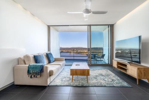 Homey 1BR Apt with Dedicated Workspace - Hosted by Canstay