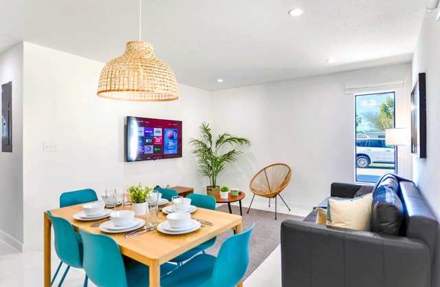 Homey Duplex Near Wynwood & MiMo District