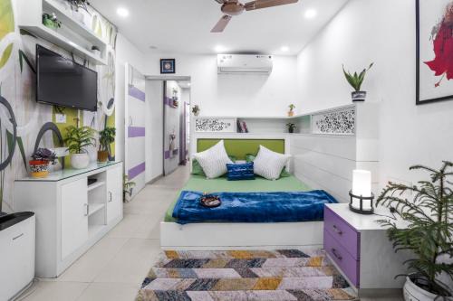 Homlee-Heritage 2 Bedroom-Bharat Mandapam- ITO