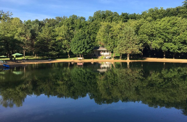 Honeybee Cottage at Star's Hollow Inn and Farm Hobby