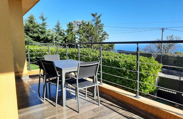 Horizon - EZE - Gîte