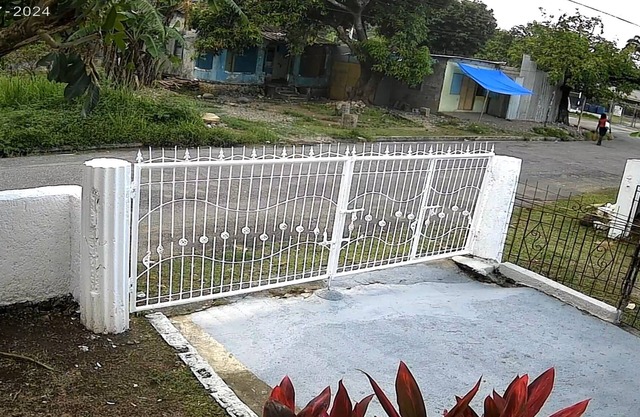 Horse Shoe Villa Port Antonio air conditioned close to it alln family friendly