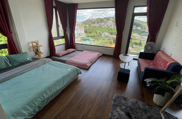Hoshi DaLat House
