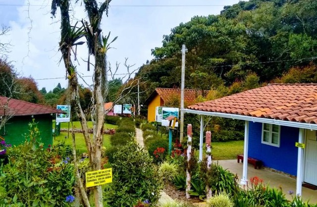 Hospedaje Santaelena -chalets de montaña-
