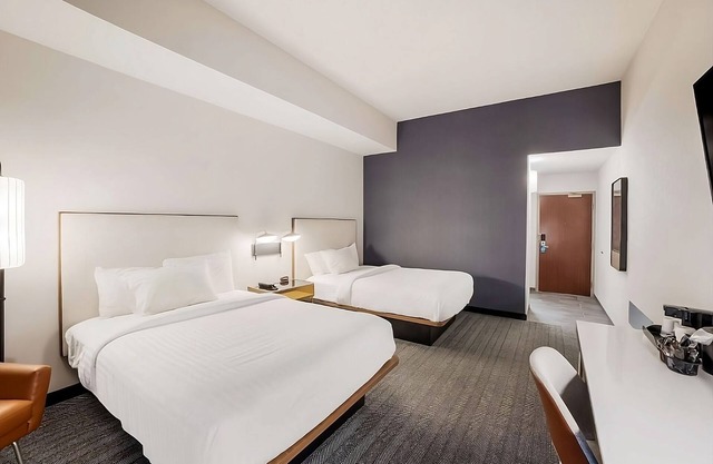 Hot Air Balloon Ride Fun! Pet-friendly Unit, Onsite Pool, Jacuzzi & Sun Terrace!