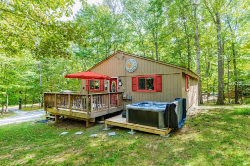 Hot Tub, Fire Pit, Grill, Deck w Resort Amenities