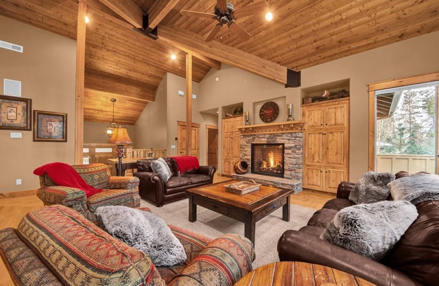 Hot Tub, Foosball, A/C, Easy access to north end - Wallowa 22