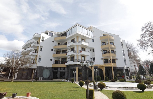 Hotel 1 Maji