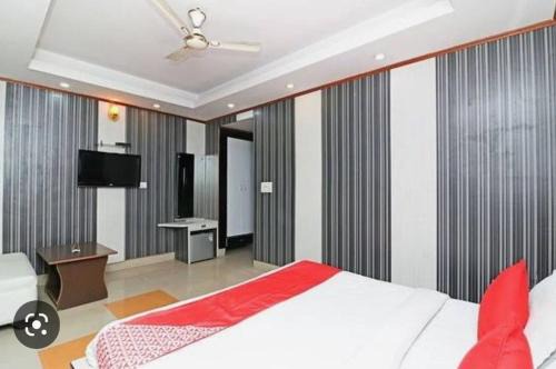 Hotel akash