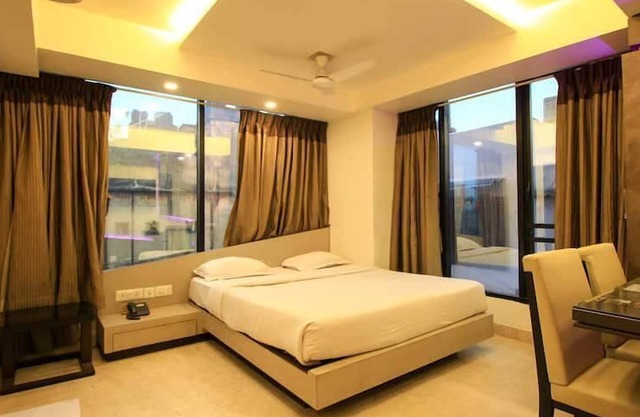 Hotel Aston International