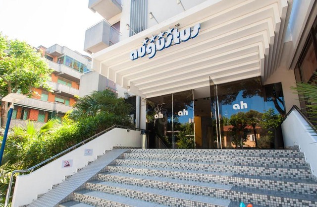 Hotel Augustus