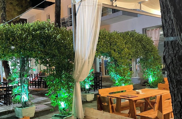 Hotel Bar Restorant MANI