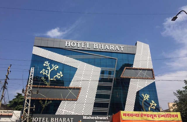 Hotel Bharat