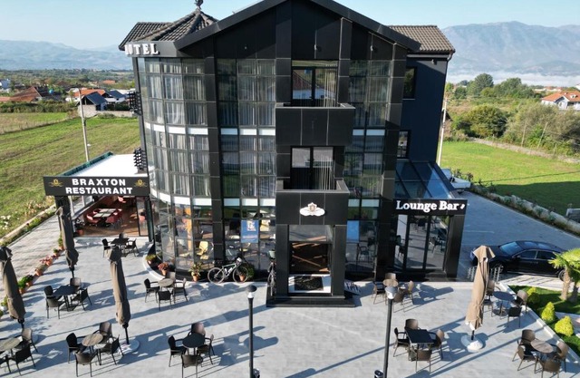 HOTEL BRAXTON