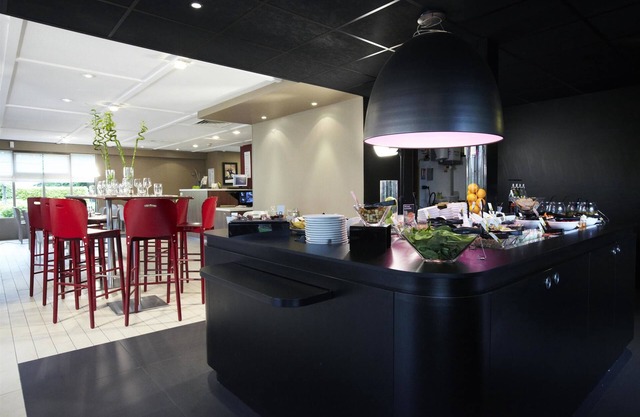 Hotel Campanile Grenoble Nord - Saint Egrève