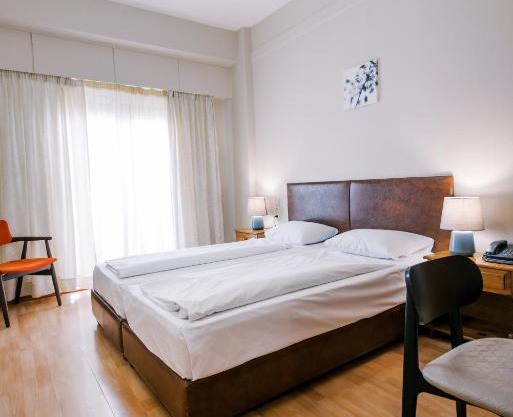 Hotel Cronos