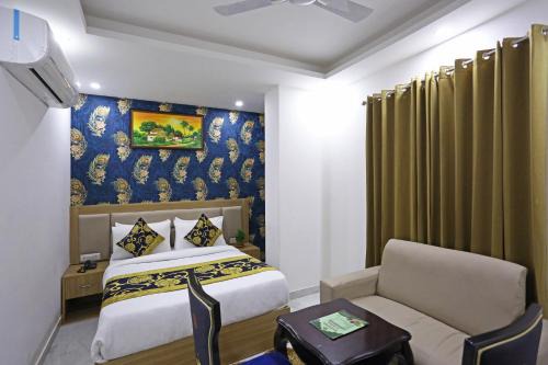 Hotel Decent Residency at Aerocity,Delhi Airport