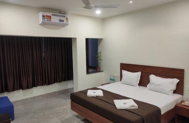 Hotel Dwarka Executive