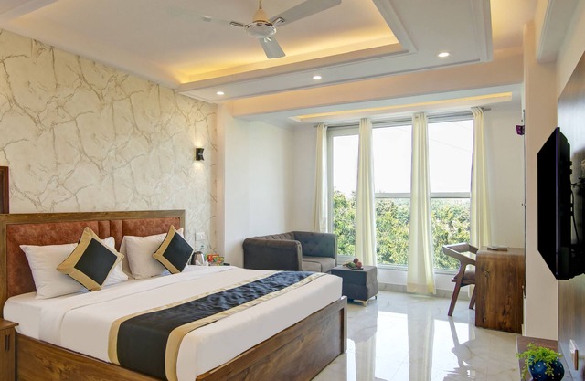 Hotel Emporio Grand