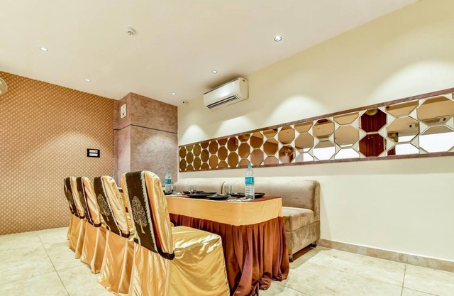 Hotel Frontier Royal