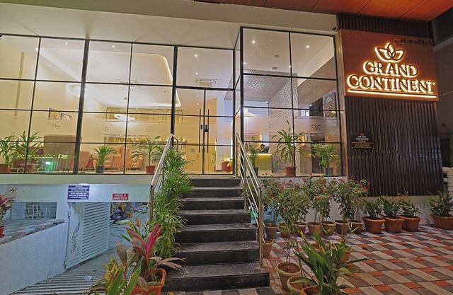 Hotel Grand Continent Gachibowli, US Consulate