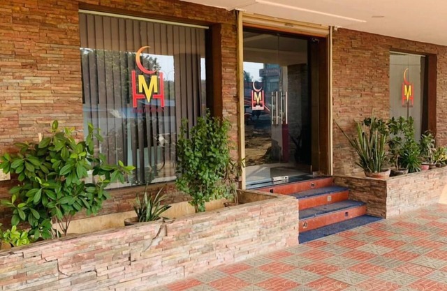 Hotel Halfmoon Hospitality