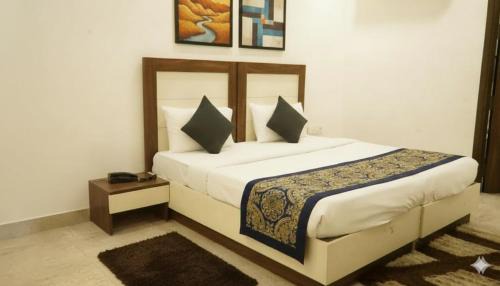 Hotel HomeAste 001 Near Yashoboomi Convention Center
