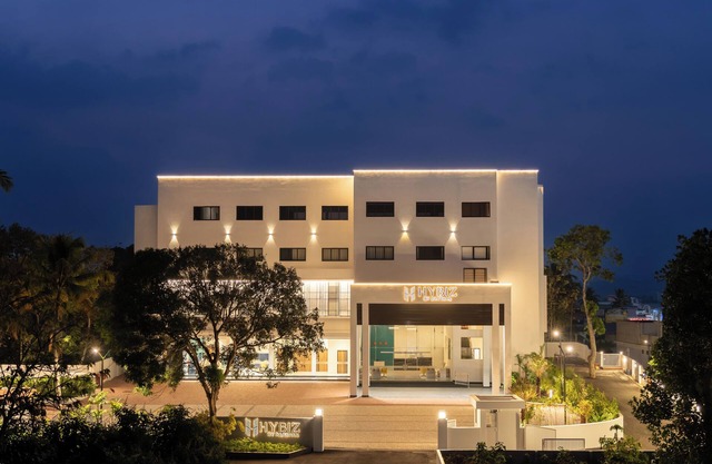 Hotel Hybiz by Darshan