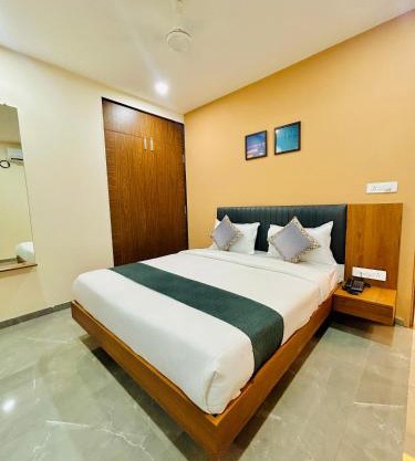 Hotel Icon Petlad