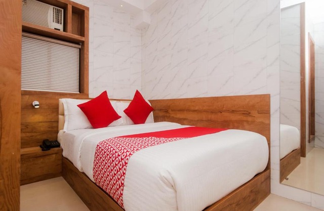 Hotel Indore Near Mumbai Central Station
