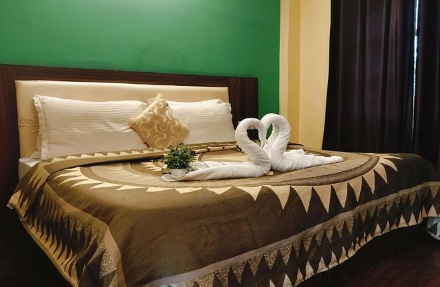 Hotel Ishwar Naddi