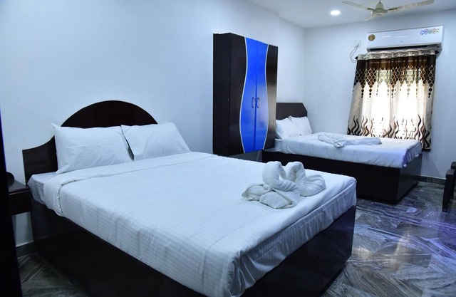 Hotel Jaisas Paradise