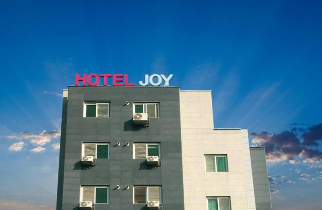 Hotel Joy near Camp Humphres