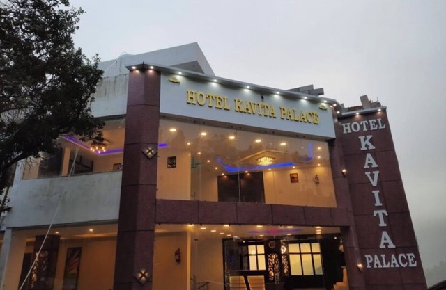 Hotel Kavita Palace